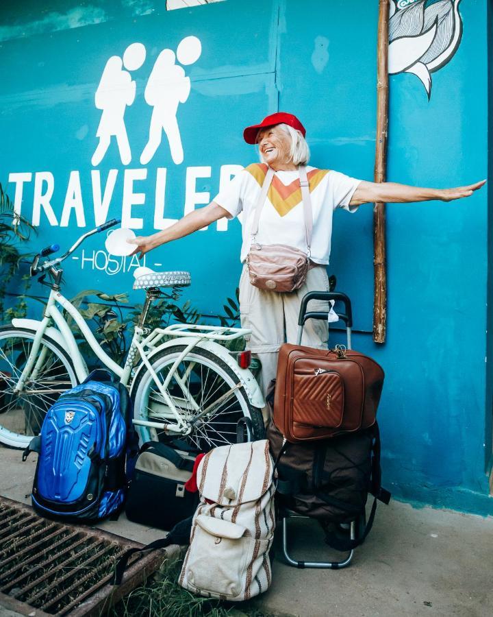 Hostal & Cafe Travelers Santiago Eksteriør billede